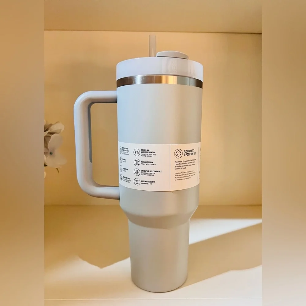🎉LAST PIECE🎉Stanley 40 oz.‎ Quencher H2.0 FlowState Tumbler Fog